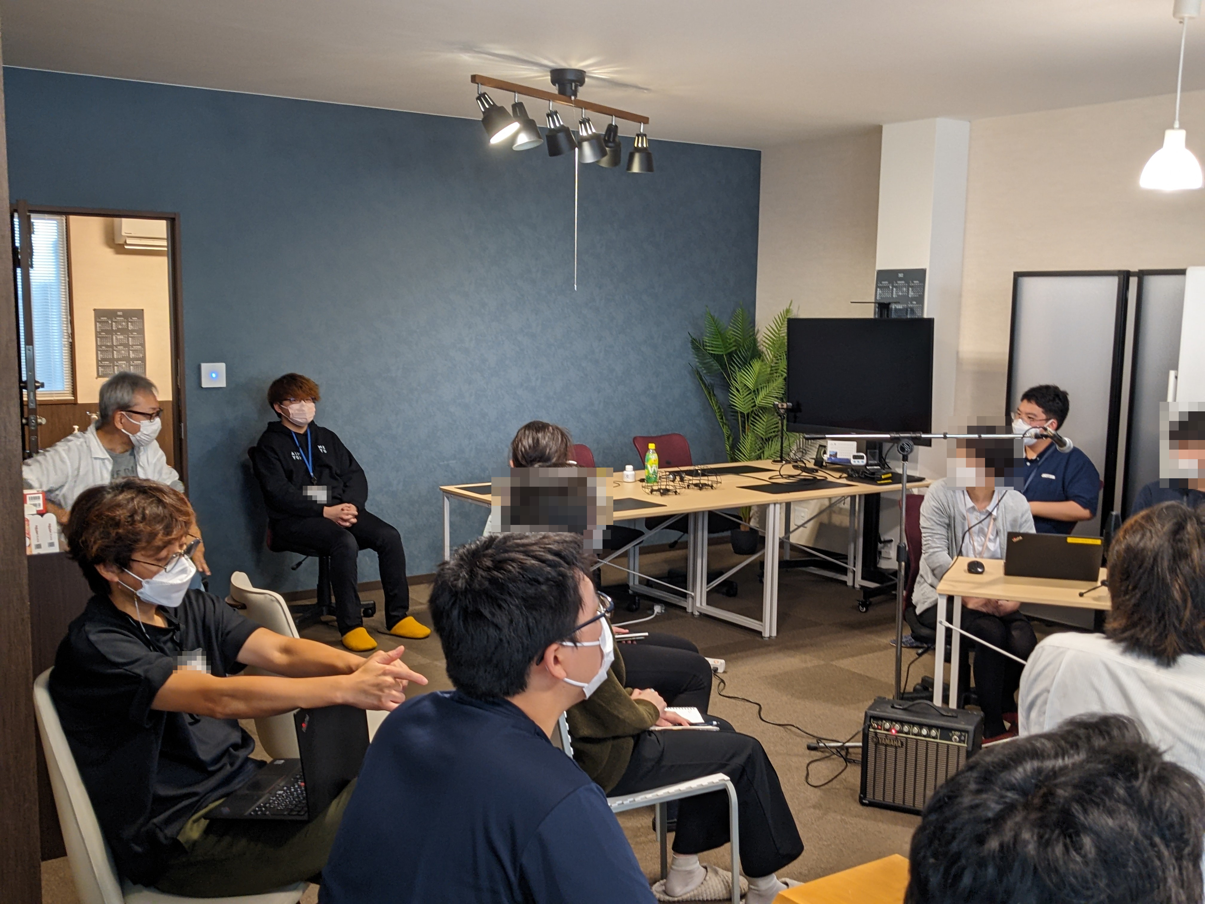 チーム3成果発表の風景