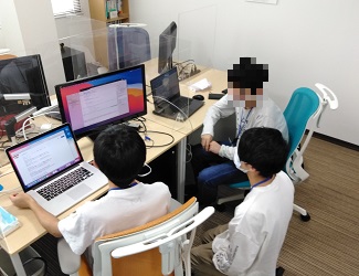 歩数計アプリ作成中の風景2