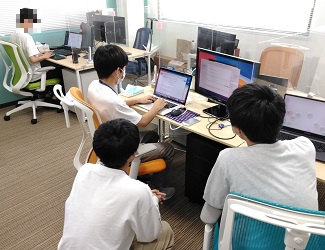 歩数計アプリ作成中の風景3