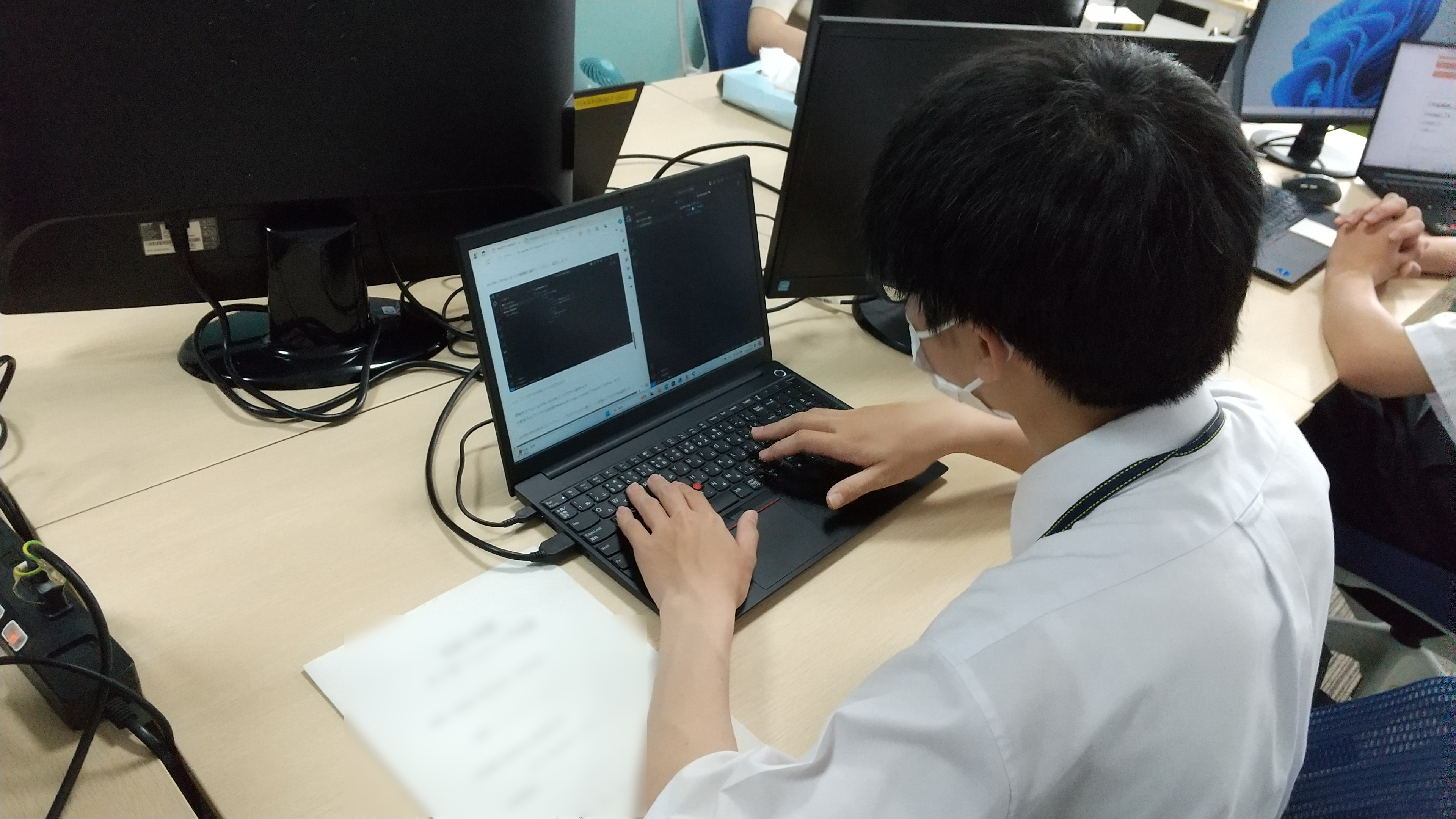 自己紹介ページの作成